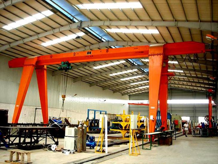 5 Ton Mobile Girry Crane. رافعة جسرية